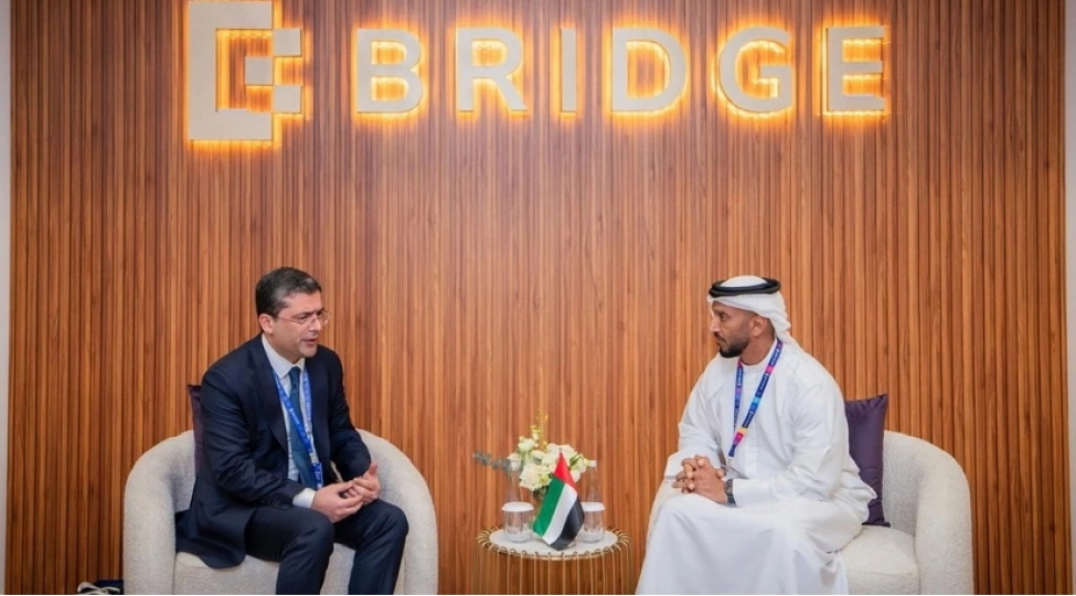 azerbaycan-ile-bee-media-sahesinde-qarshiliqli-fealiyyetin-guclendirilmesini-muzakire-edib