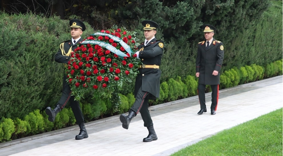 starteji-obyektlerin-muhafizesi-dovlet-agentliyinin-shexsi-heyeti-fexri-xiyabani-ziyaret-edibler