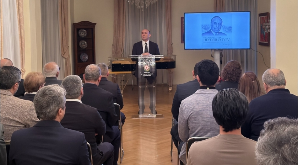 ulu-onderin-anim-gunu-niderlandda-qeyd-edilib