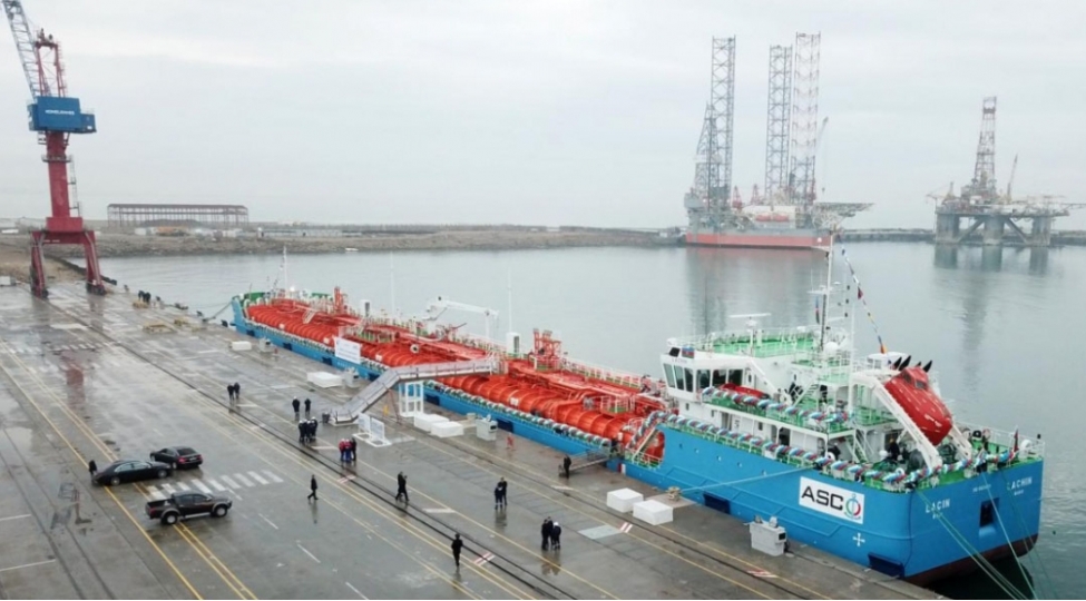 azerbaycanin-ilk-milli-tankerinin-istismara-verilmesinden-6-il-otur
