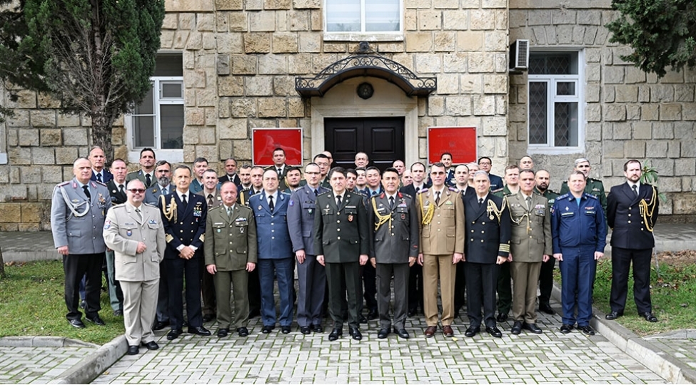 herbi-attashelerle-cari-ilin-yekununa-dair-toplanti-kechirilib-foto