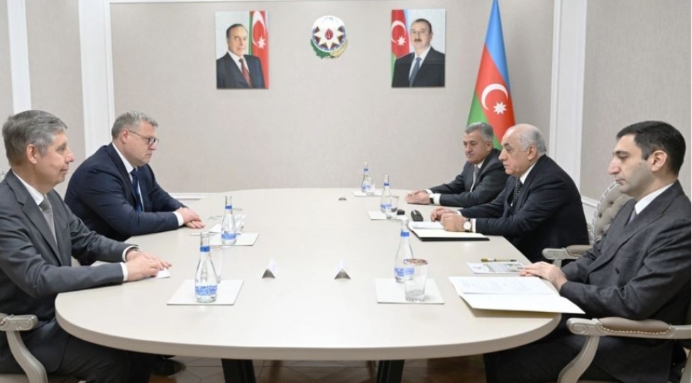 eli-esedov-heshterxan-vilayetinin-qubernatoru-ile-gorushub-2