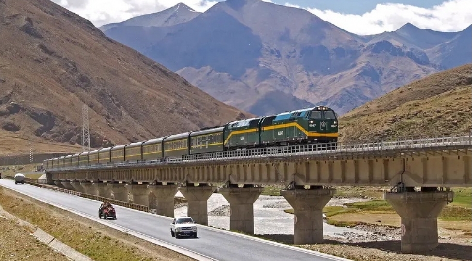 chin-qirgizistan-ozbekistan-demir-yolunun-tikintisi-ile-bagli-sazish-imzalanib