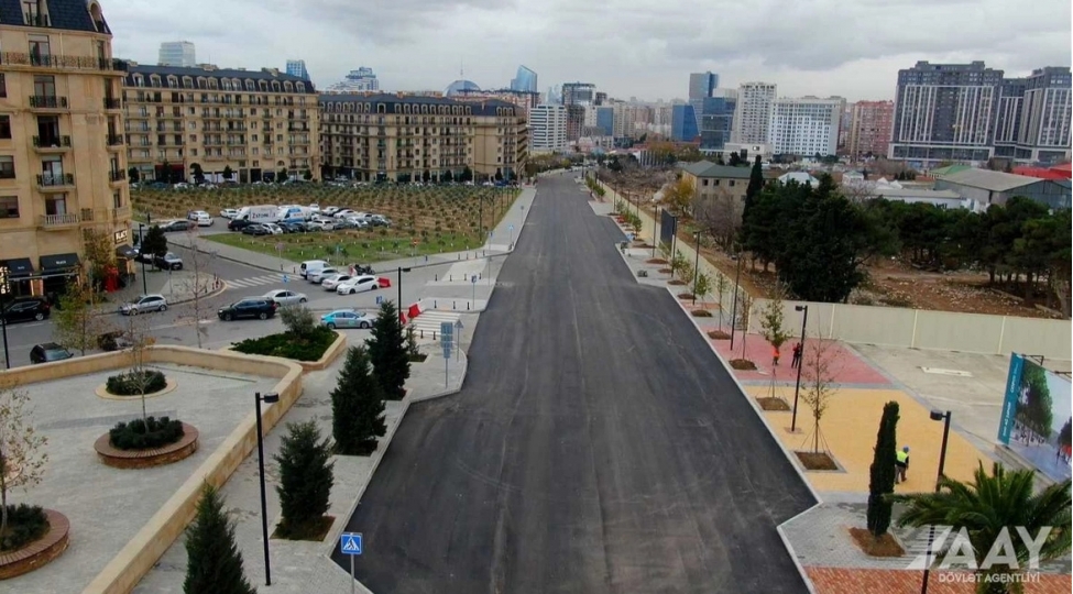 bakinin-bu-kuchesinde-yenidenqurma-ishleri-tamamlanmaq-uzredir