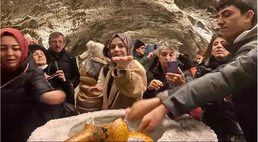 yerin-150-metr-derinliyinde-yerleshen-shefa-ocagi