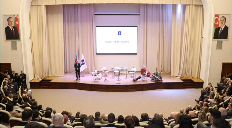 aztu-nun-75-illik-yubileyine-hesr-olunmush-tedbir-kechirilib