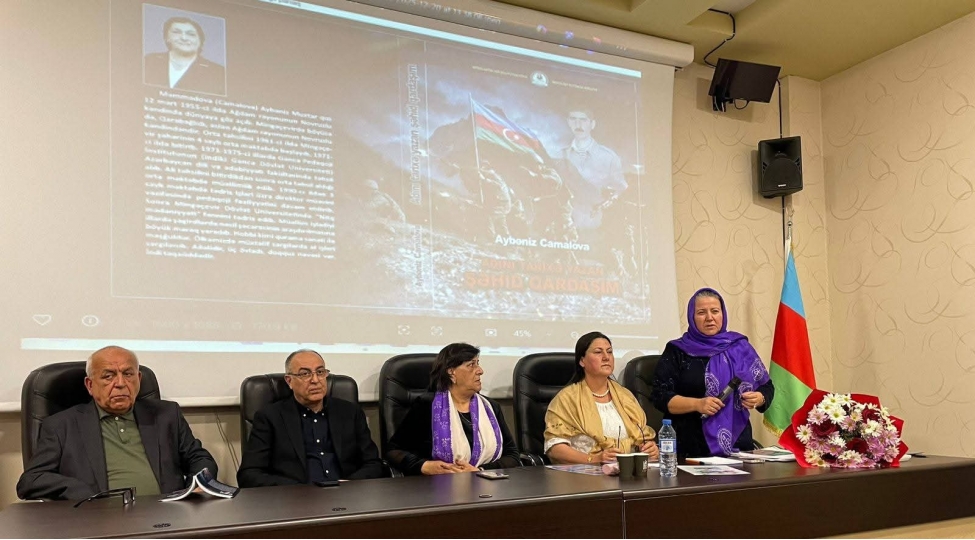 adini-tarixe-yazan-shehid-qardashim-kitabinin-teqdimati-kechirilib-foto