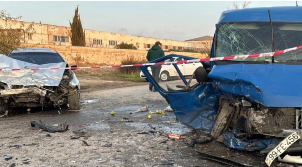 minik-ve-yuk-mashinlari-toqqushub-2