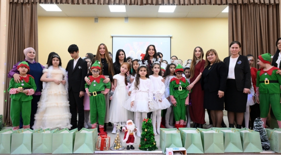 leyla-eliyeva-arzu-eliyeva-ve-alena-eliyeva-baki-sheheri-5-nomreli-internat-tipli-xususi-umumtehsil-mektebinde-olublar