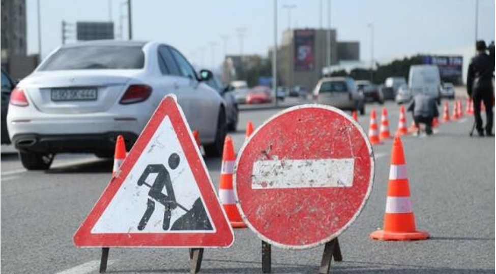 bakida-yeni-yol-tikintisi-ile-bagli-avtomobillerin-hereketi-mehdudlashdirilacaq