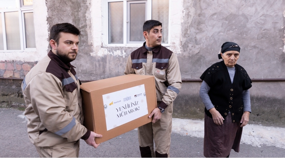 dashkesende-shehid-ailelerine-bayram-sovqatlari-teqdim-edilib