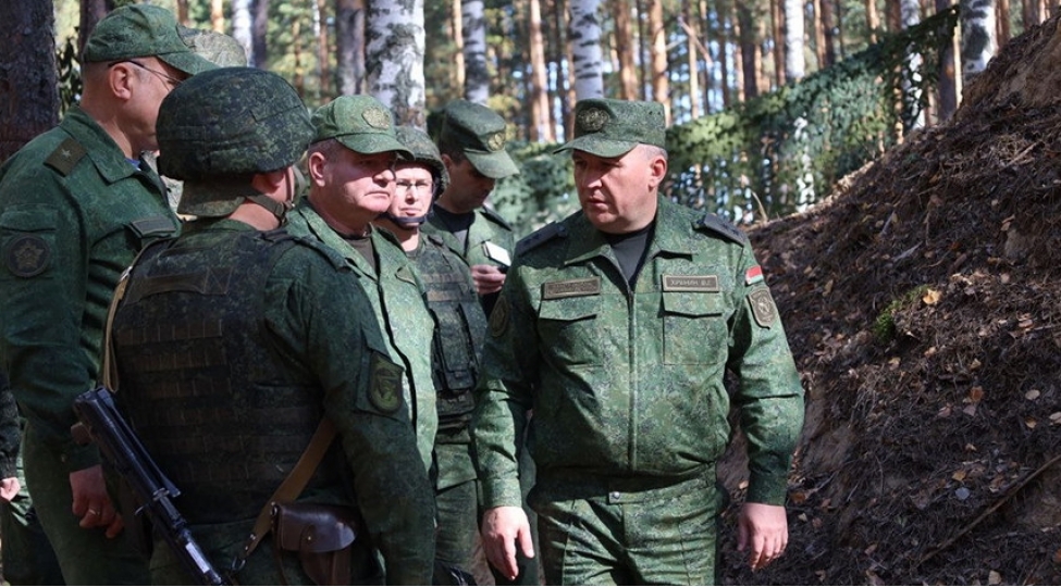 qerb-herbi-emeliyyatlara-hazirlashir-belarusun-mudafie-naziri