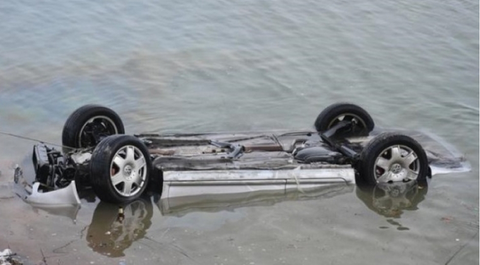 toy-karvaninda-agir-yol-qezasi-bash-verib