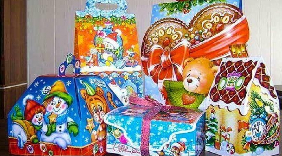 aqta-3-minden-chox-yeni-il-hediyye-qutusunu-satishdan-chixarib