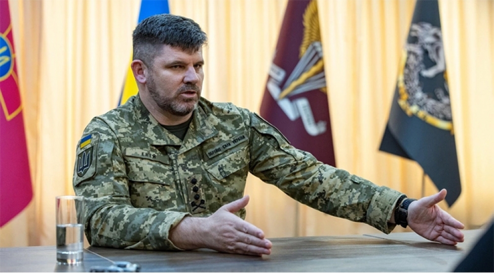 ukraynanin-bash-qerargah-reisi-kiyev-ve-vashinqton-dord-bolmeden-ibaret-herbi-senedi-razilashdirib