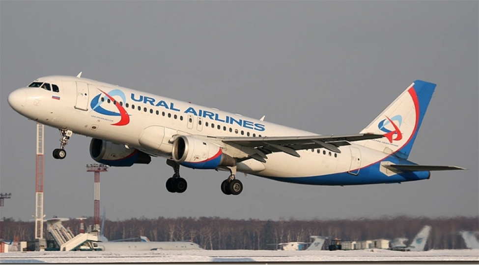 moskva-gence-aviareysi-elverishsiz-hava-sheraiti-sebebinden-gecikib