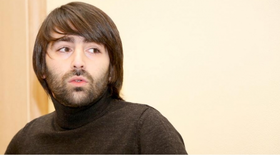 elshad-xose-hebs-edildi-sebebi