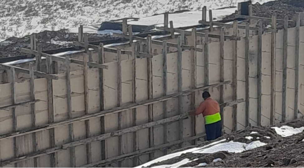 beneniyar-golune-tokulen-su-kanalinda-yenidenqurma-ishleri-davam-etdirilir