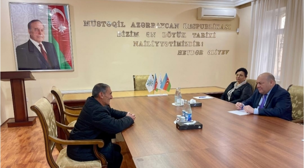 xanlar-fetiyev-berde-rayonundavetendash-qebulu-kechirib