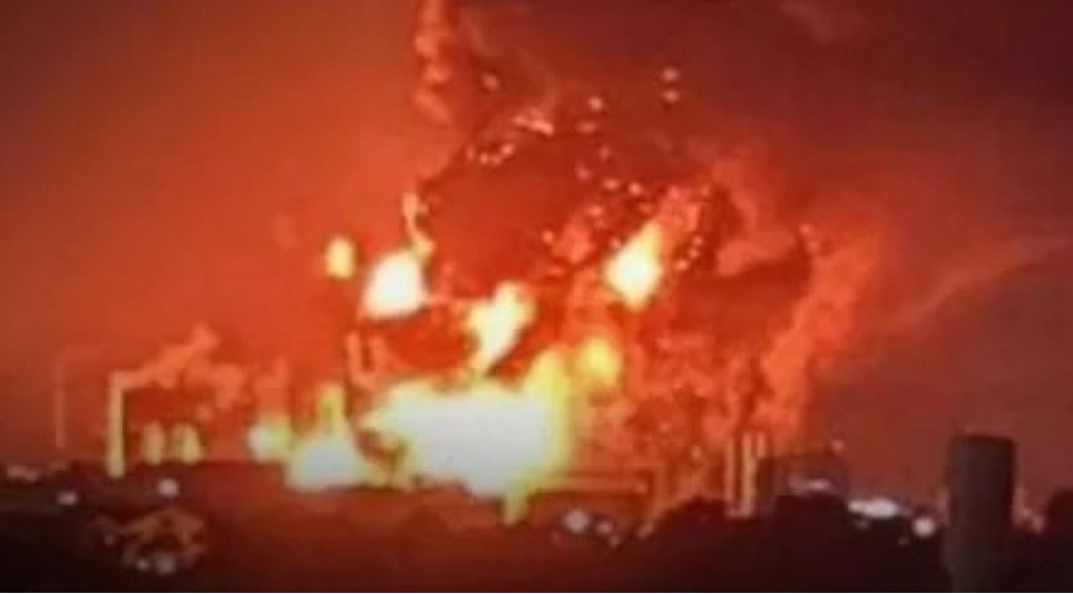 ukrayna-rusiyanin-neft-ve-dron-anbarlarina-zerbeler-endirib