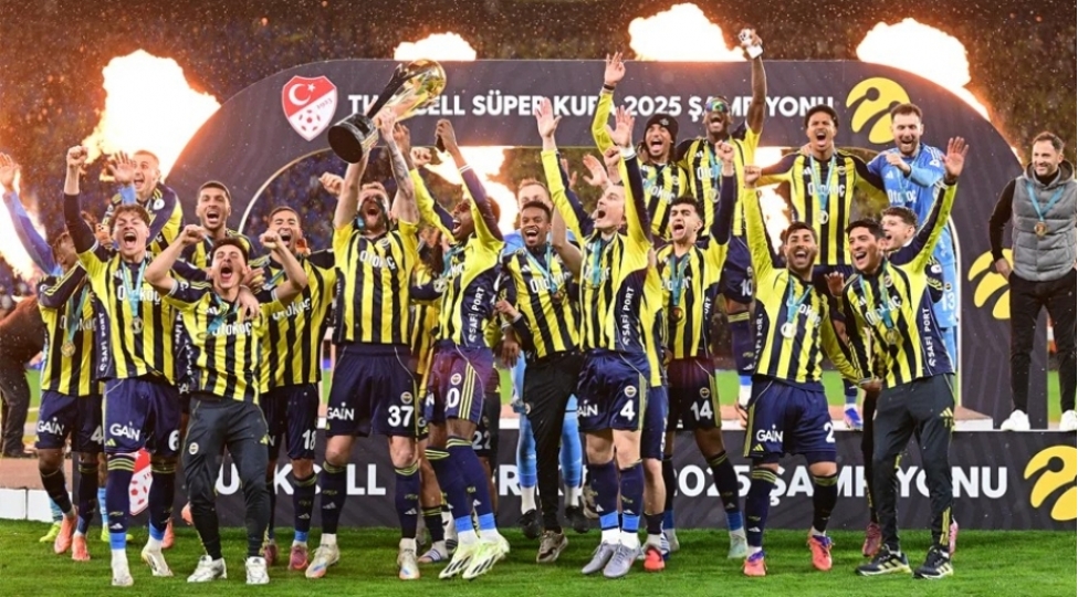 qalatasaray-uzerinde-qelebeye-gore-fenerbagchanin-futbolchularina-15-milyon-avro-mukafat-verilib