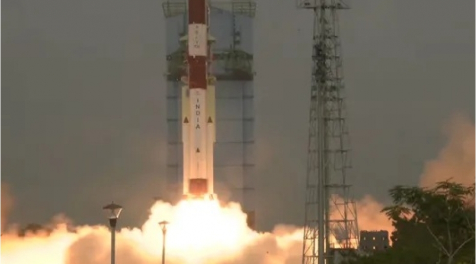 hindistandaugursuz-peyk-buraxilishi