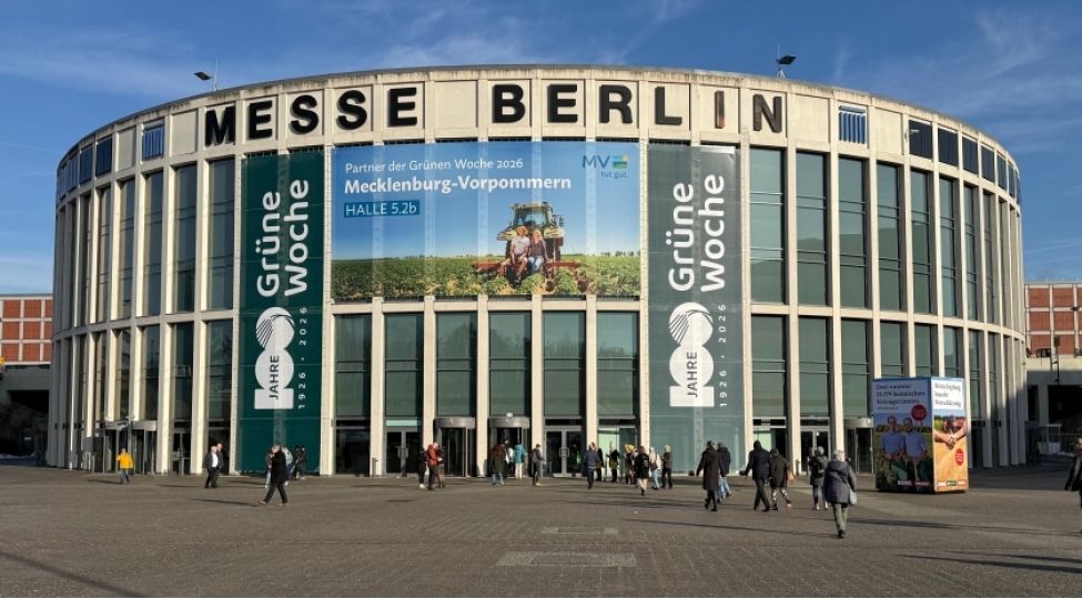 berlinde-90-ci-yashil-hefte-sergisi-ishe-bashlayib