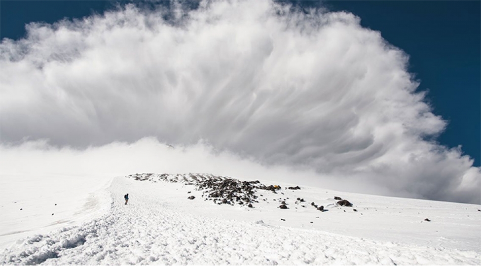 avstriyanin-alp-daglarinda-qar-uchqunlari-neticesinde-besh-nefer-helak-olub