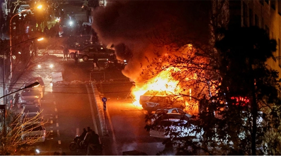 kiv-iranda-etirazlarda-olenlerin-sayi-5-000-e-chatib