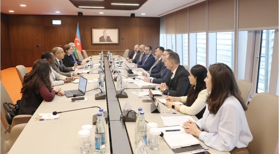 azerbaycan-ile-dunya-banki-emekdashliq-perspektivlerini-muzakire-edib