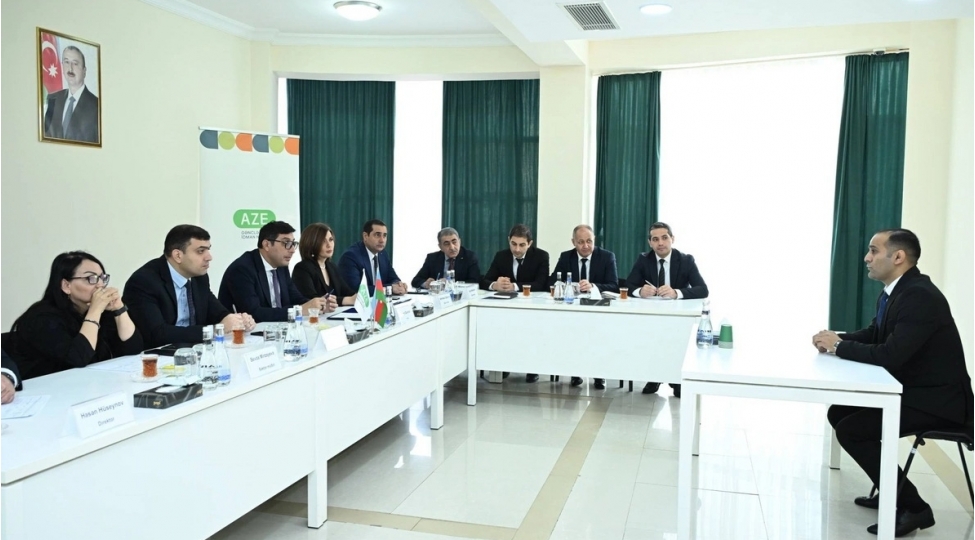 ferid-qayibov-qubadli-ve-sumqayit-sakinlerini-qebul-edib