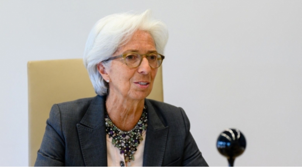 laqard-dunya-iqtisadiyyati-yeni-risklerle-uz-uzedir