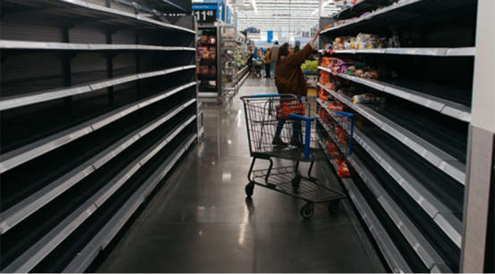 absh-da-yaxinlashan-qar-firtinasina-gore-marketler-boshalib