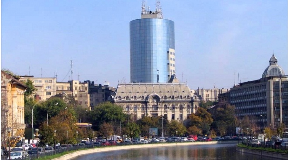 ruminiya-prezidenti-bu-refendumu-kechirmek-istemir