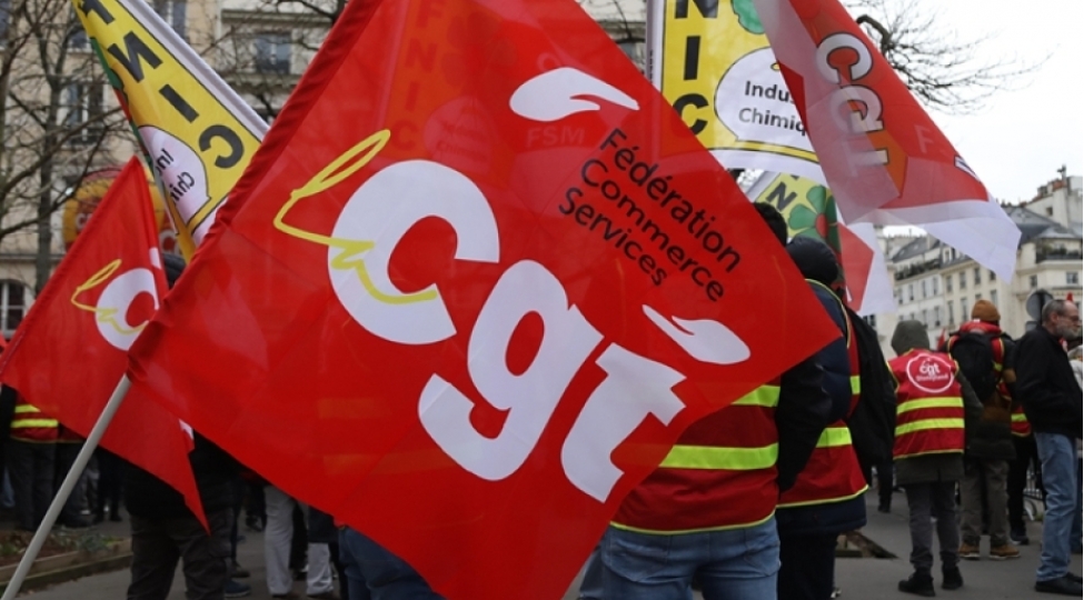 fransada-yanginsondurenler-kazarmasinda-islamofob-xarakterli-yazilar-ashkarlanib