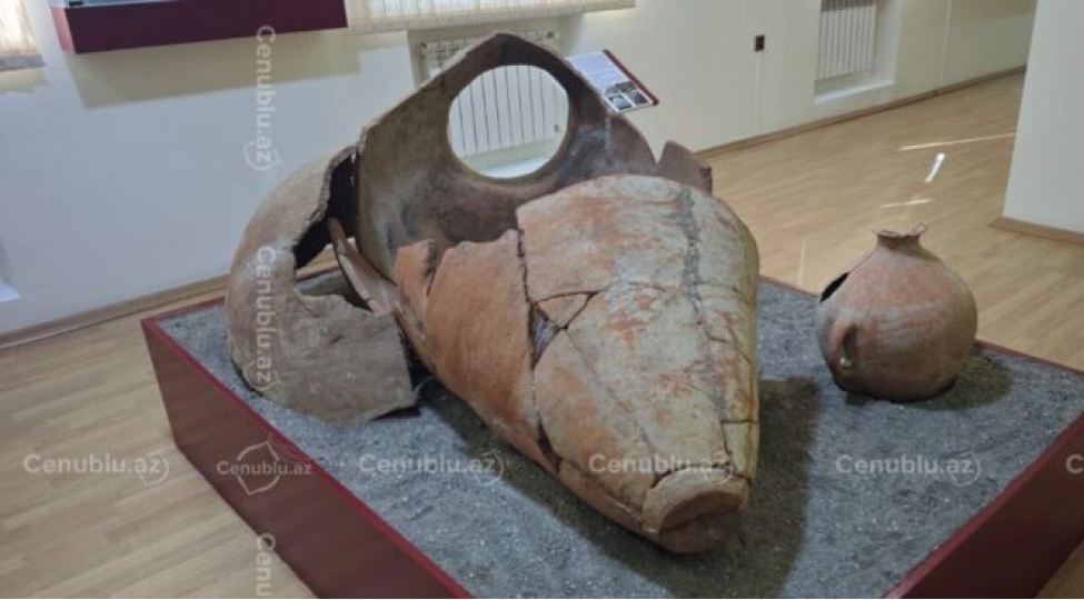 eminli-nekropolunda-maraqli-ve-ehemiyyetli-tapintilar