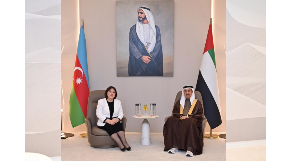 sahibe-qafarova-birleshmish-ereb-emirliklerinde-seferdedir