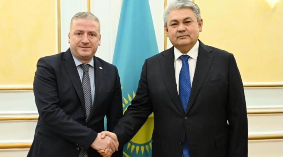 qazaxistan-ve-gurcustan-orta-dehlizle-bagli-layiheleri-muzakire-edib