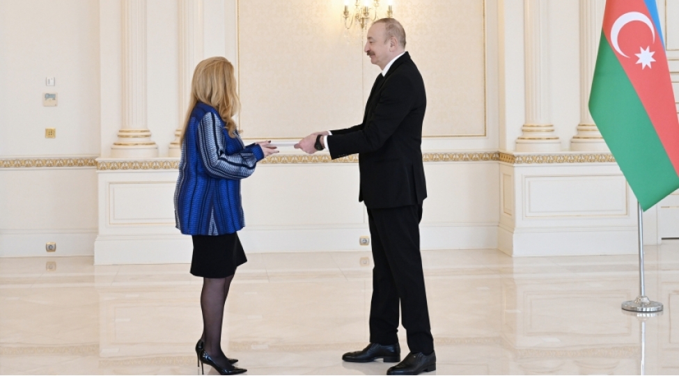 prezident-ilham-eliyev-yunanistanin-olkemizde-yeni-teyinolunmush-sefirinin-etimadnamesini-qebul-edib