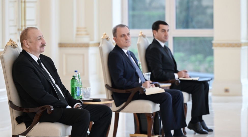 prezident-norvechin-olkemizde-yeni-teyinolunmush-sefirinin-etimadnamesini-qebul-edib