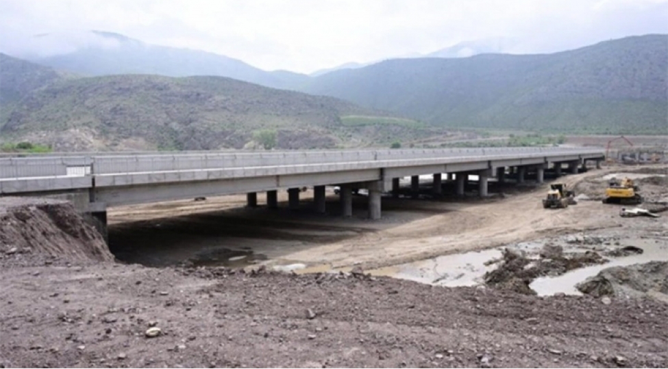 agbend-kelale-avtomobil-korpusunun-tikintisi-qrafike-uygun-aparilir