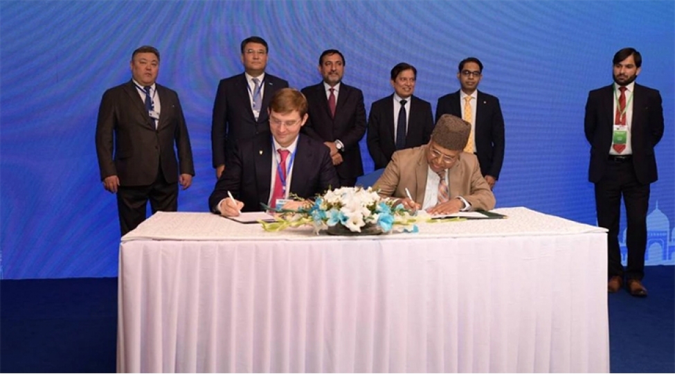 200-milyon-dollarliq-muqavileler-imzaladilar
