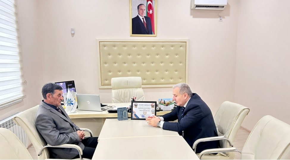 yap-kurdemir-rayon-teshkilatinda-qasim-huseynovun-70-illik-yubileyi-munasibetile-gorush-kechirilib