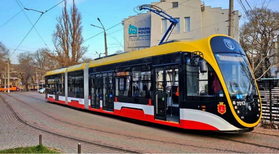 emekdar-memar-yaxin-gelecekde-paytaxtda-tramvay-xetlerinin-berpasi-gozlenilir