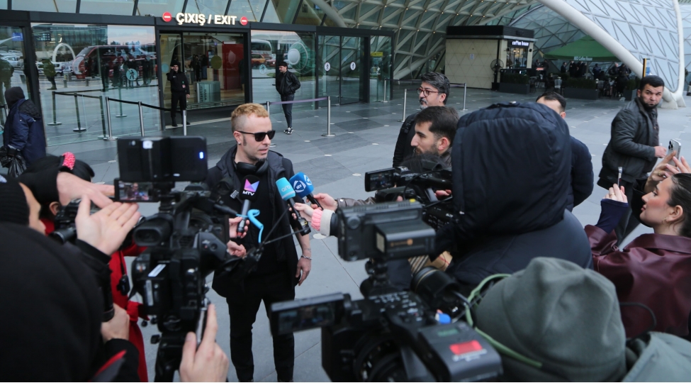 emre-aydin-bakida-foto