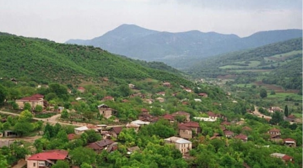 qirmizi-bazarda-torpagin-ekin-meqsedli-istifadesi-uchun-muracietlerin-qebuluna-bashlanilir