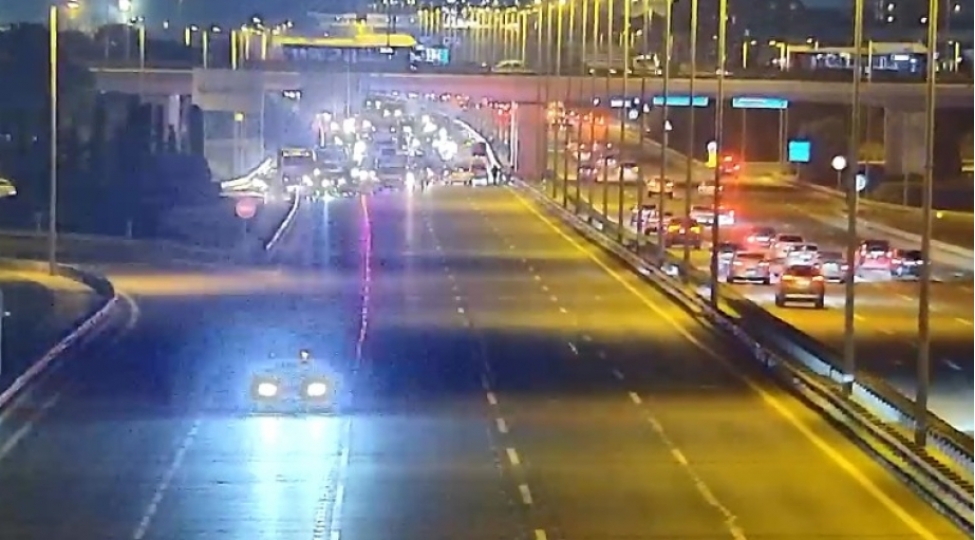 aeroport-shosesinde-neqliyyatin-hereketine-mehdudiyyet-tetbiq-edilib