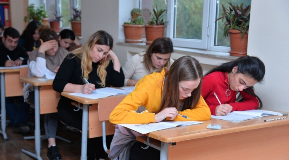 eksternat-imtahanlarinda-1-282-nefer-musbet-netice-elde-etdi