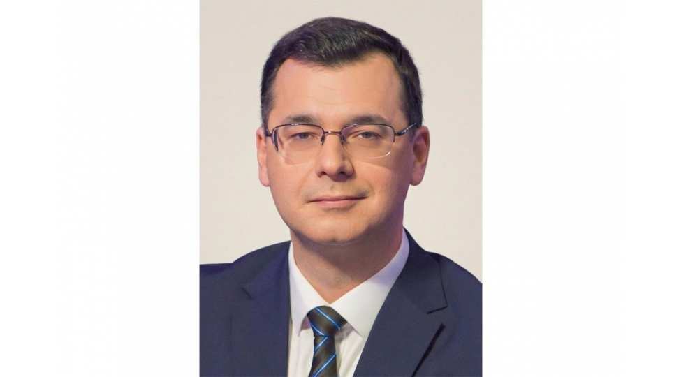 medeniyyet-nazirinin-mushaviri-vezifesinden-azad-edilib