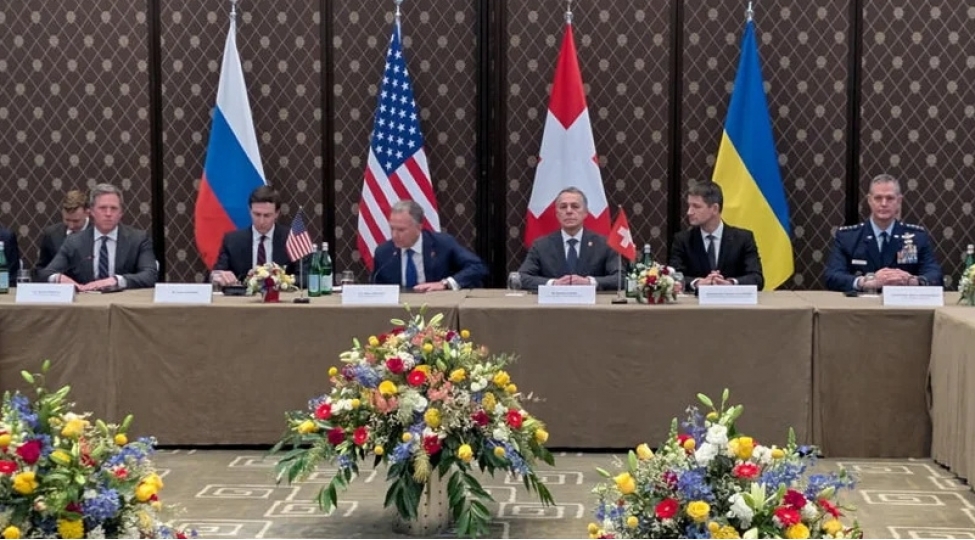 ukrayna-rusiya-ve-absh-arasinda-danishiqlarin-ikinci-gunu-bashlayib-video